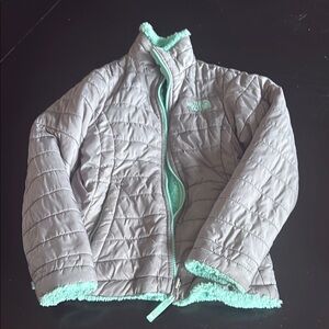 The North Face Gray and Green Puffer Jacket Lightweight Quilted Design